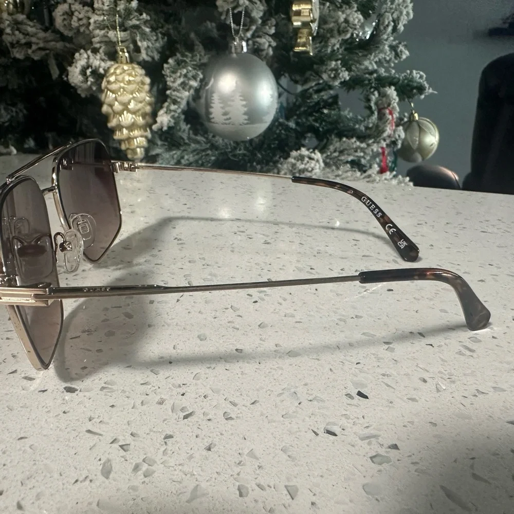 Guess Gold and Brown Sunglasses (22) - Picture 2 of 2